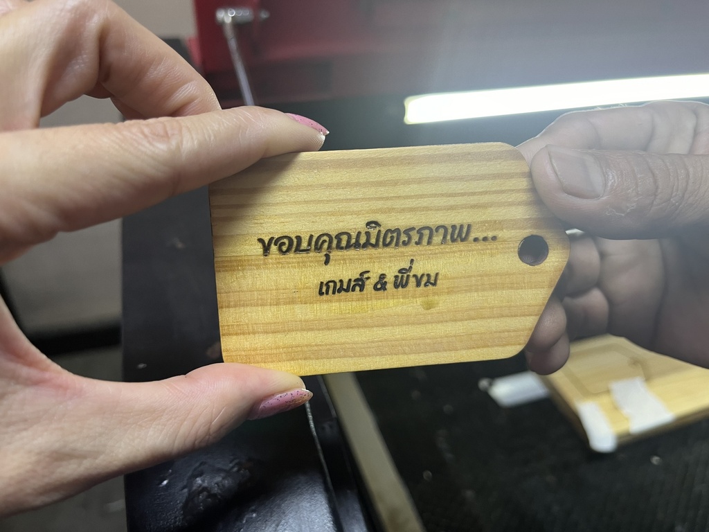 บริการรับตัด แกะ ฉลุ ด้วยเครื่องเลเซอร์